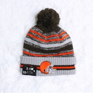 NFL NEW ERA Cleveland Browns Football Fleece Lined Beanie With Removable Pom Pom